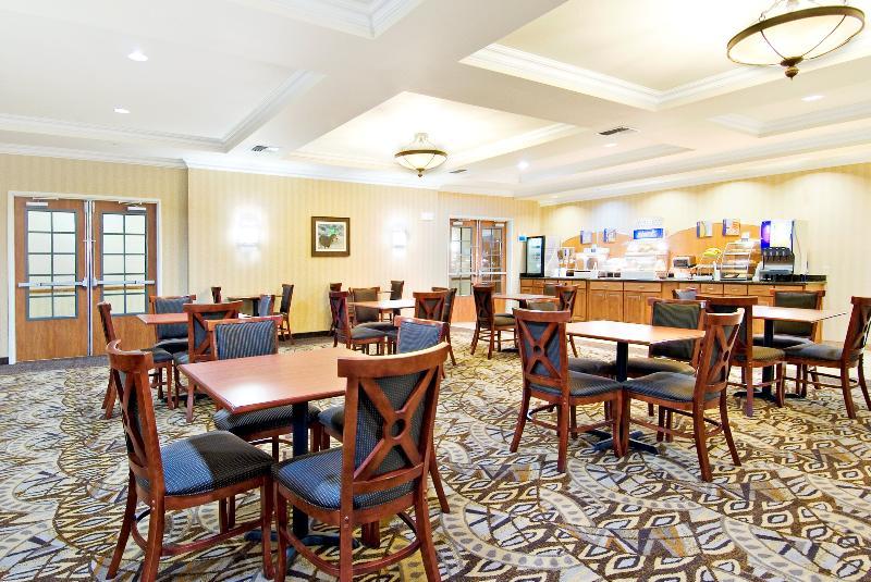 Holiday Inn Express & Suites Klamath Falls Central By Ihg Exterior photo